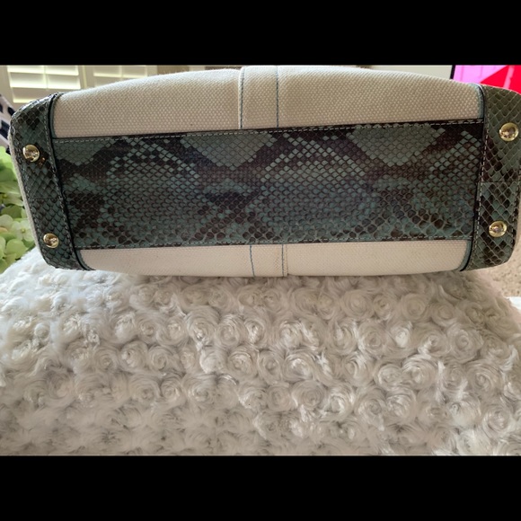 Authentic Coach Python trimmed Handbag. - Picture 2 of 7